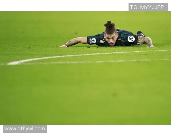 深度解析“十三水”的摆牌逻辑：如何化腐朽为神奇，将烂牌摆出水数？（十三水摆牌全攻略：烂牌也能翻盘，教你最大化水数）